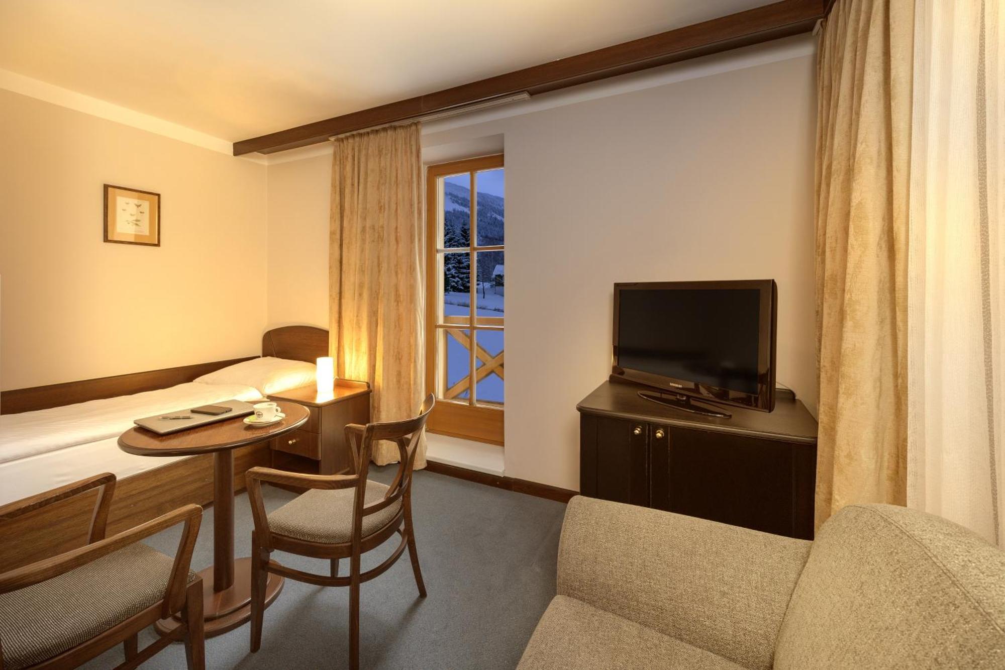 Hotel Zatisi Špindlerŭv Mlýn Ngoại thất bức ảnh