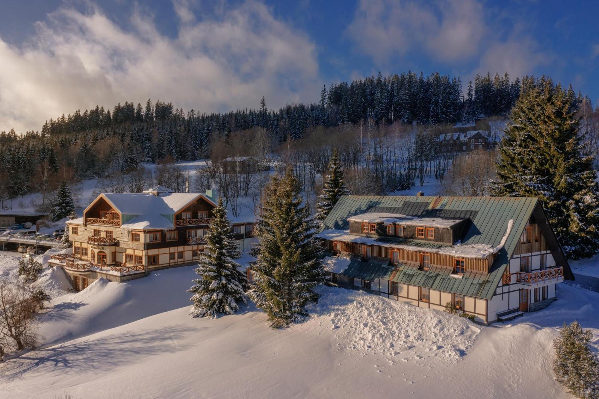 Hotel Zatisi Špindlerŭv Mlýn Ngoại thất bức ảnh