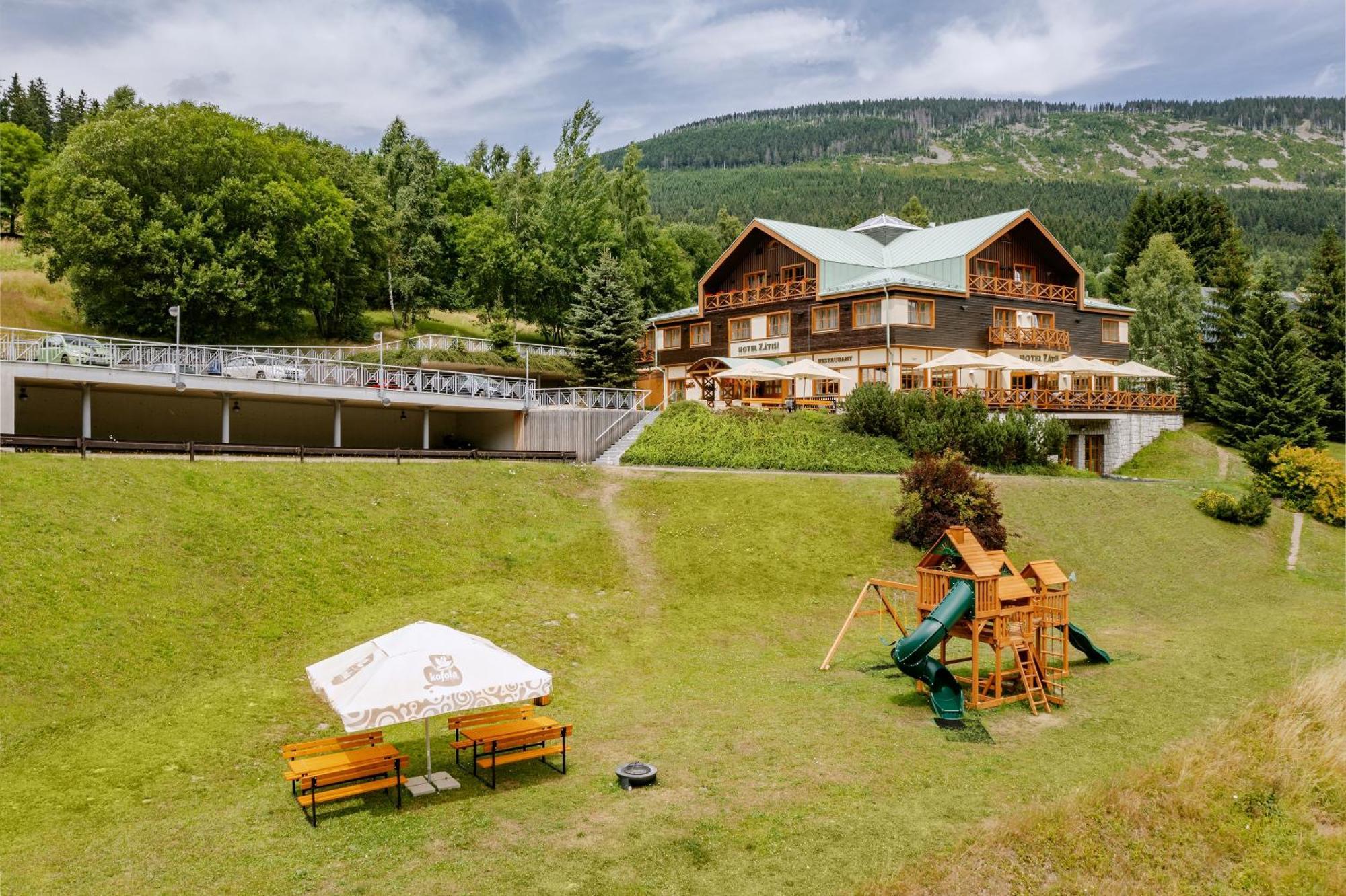Hotel Zatisi Špindlerŭv Mlýn Ngoại thất bức ảnh