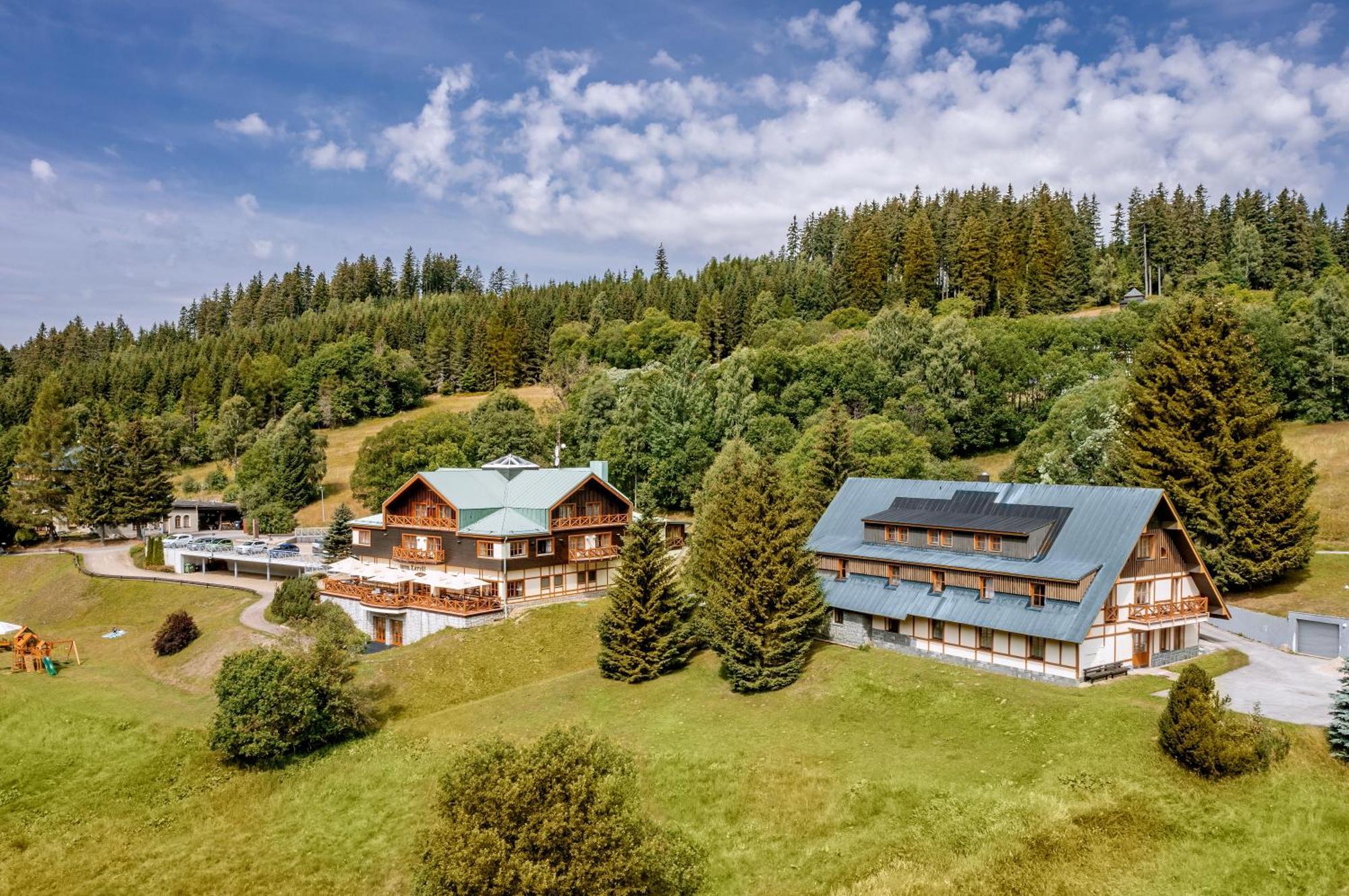 Hotel Zatisi Špindlerŭv Mlýn Ngoại thất bức ảnh